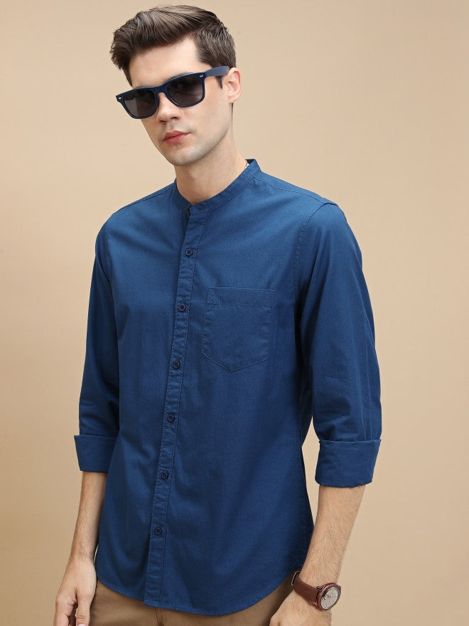 Men Blue Solid Slim Fit Casual Shirt