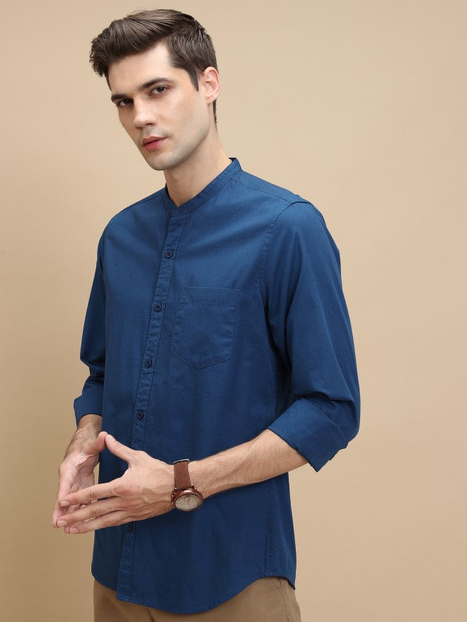 Men Blue Solid Slim Fit Casual Shirt