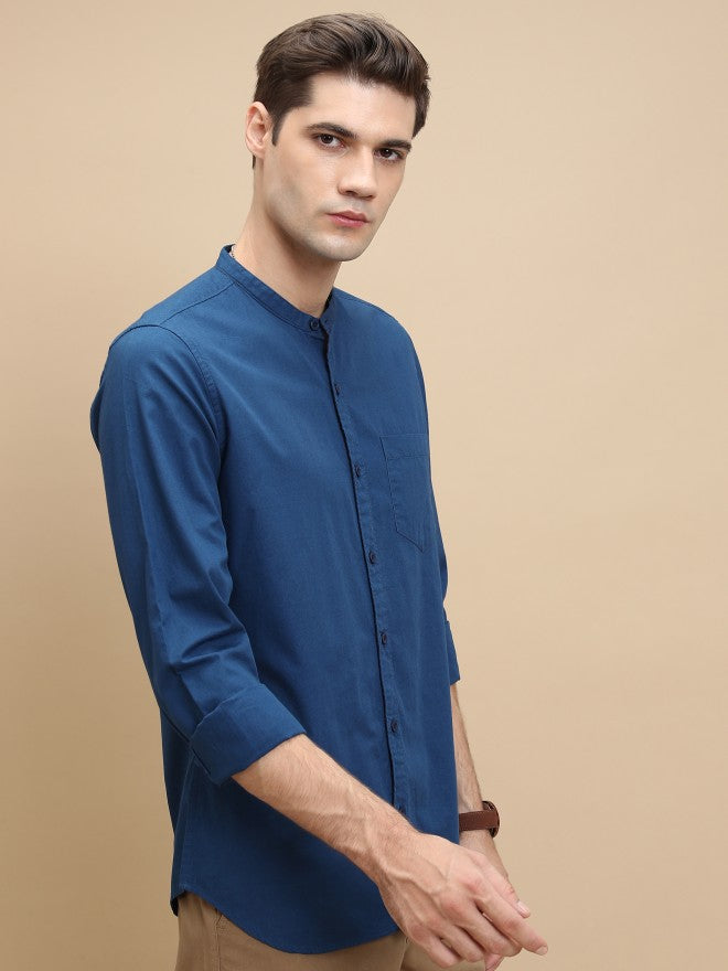 Men Blue Solid Slim Fit Casual Shirt