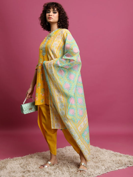 Women Yellow Printed Kurta Sets