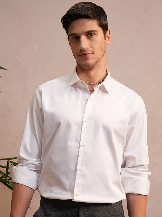 Men White Solid Slim Fit Casual Shirt