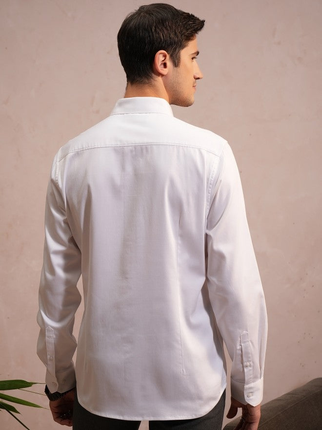 Men White Solid Slim Fit Casual Shirt