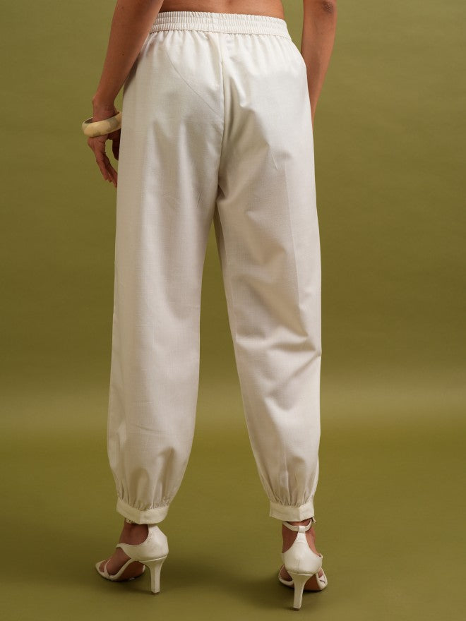 Women Off White Solid Regular Fit Casual Trousers