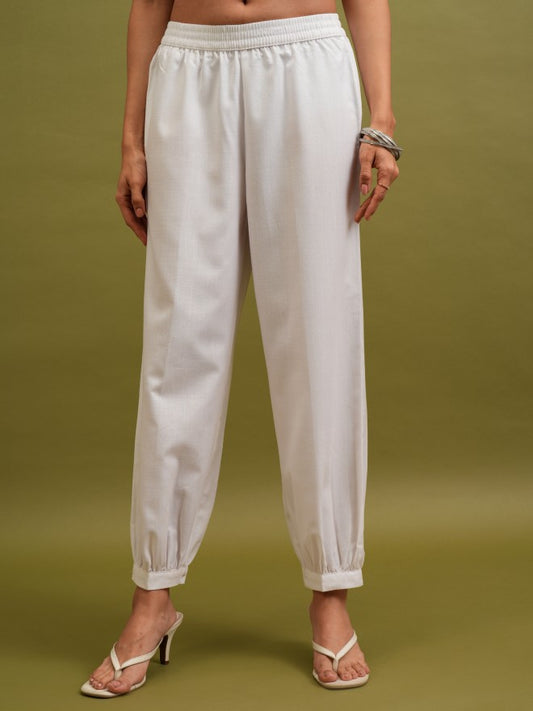 Women White Solid Regular Fit Casual Trousers